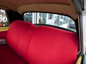 Bild 14/23 von Citroën DS 19 (1964)