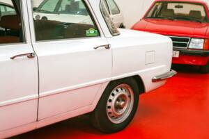 Bild 12/34 von Alfa Romeo Giulia Nuova Super 1600 (1979)