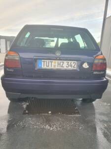 Bild 2/5 von Volkswagen Golf III 1.6 (1997)