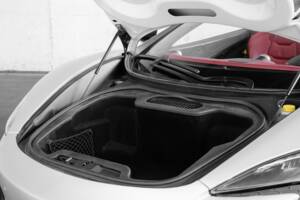 Bild 35/50 von McLaren 650S Spider (2016)