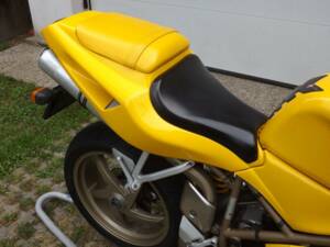 Immagine 14/50 di Ducati 748 Biposto (2000)