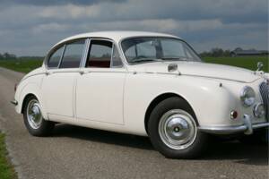 Obraz 18/50 pojazdu Jaguar 240 (1968)