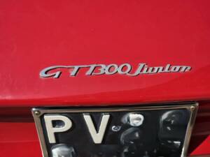 Image 32/45 of Alfa Romeo Giulia GT 1300 Junior (1973)