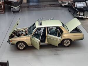 Immagine 31/39 di BMW 3,3 Li (1977)