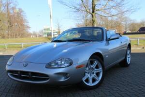 Image 5/8 of Jaguar XK8 4.0 (1999)