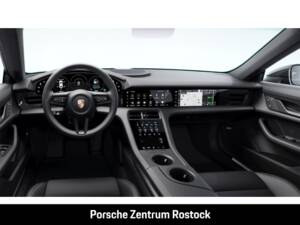 Bild 6/7 von Porsche Taycan 4S Plus (2022)