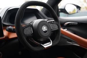 Image 21/50 de Lotus Emira &quot;First Edition&quot; (2023)