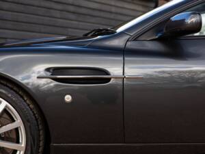 Image 31/92 of Aston Martin V12 Vanquish S (2007)