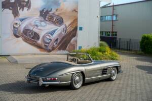 Image 9/38 of Mercedes-Benz 300 SL Roadster (1961)