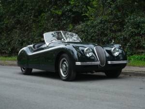 Image 1/17 of Jaguar XK 120 OTS (1954)
