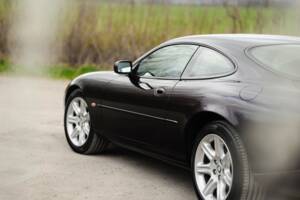 Immagine 26/28 di Jaguar XK8 4.0 (1999)