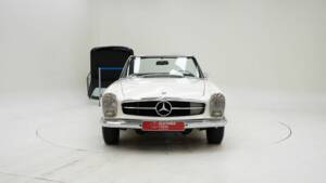 Image 9/15 of Mercedes-Benz 280 SL (1969)