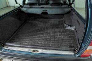 Immagine 45/50 di Volvo 240 GL (1990)