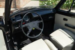 Image 36/50 of Volkswagen Beetle 1303 (1975)