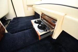 Image 36/50 of Rolls-Royce Phantom VII (2016)