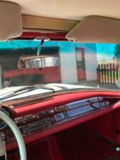 Image 24/77 of Mercedes-Benz 250 SE (1966)
