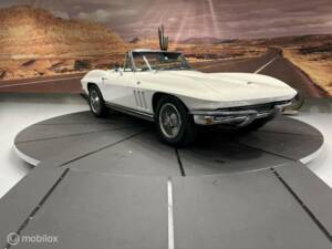 Image 3/50 of Chevrolet Corvette Sting Ray Convertible (1965)