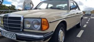 Bild 4/8 von Mercedes-Benz 300 D (1982)