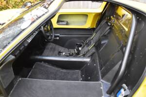 Image 16/31 of Ford GT40 (1965)