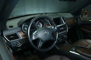 Bild 31/50 von Mercedes-Benz GL 350 BlueTEC 4MATIC (2016)