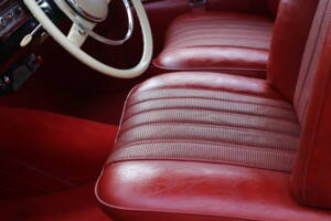 Image 37/41 of Mercedes-Benz 220 SE (1959)