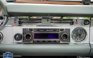Image 32/49 of Mercedes-Benz 230 SL (1964)