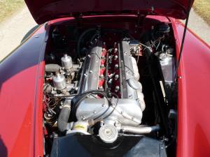 Immagine 16/18 di Jaguar XK 120 FHC (1952)
