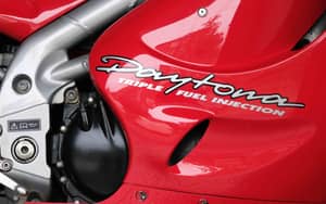 Image 66/66 of Triumph Daytona T595 (1998)