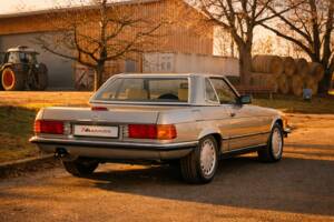 Bild 12/30 von Mercedes-Benz 560 SL (1989)