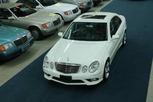 Bild 4/50 von Mercedes-Benz E 500 (2007)
