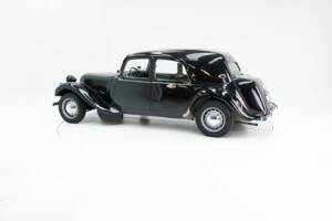 Image 4/15 of Citroën Traction Avant 11 BN Normale (1956)