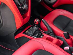 Bild 10/50 von Aston Martin Cygnet (2011)