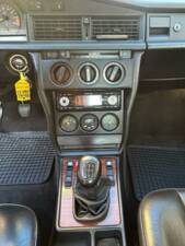 Image 4/10 of Mercedes-Benz 190 E 2.3-16 (1986)