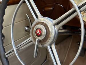 Bild 34/45 von Mercedes-Benz 540 K Cabriolet A (1937)