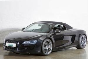 Bild 12/24 von Audi R8 V10 Spyder (2010)