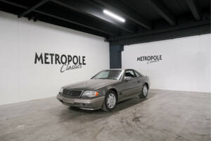 Imagen 3/21 de Mercedes-Benz SL 500 (1994)