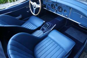 Afbeelding 7/50 van Jaguar XK 150 3.4 S OTS (1958)