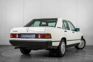 Image 39/50 of Mercedes-Benz 190 D (1985)