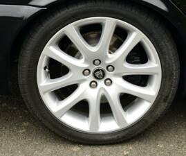 Image 28/50 of Jaguar XJ 8 4.2 (2008)