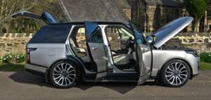 Image 14/50 de Land Rover Range Rover Vogue SDV8 (2018)