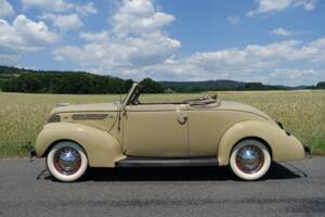 Immagine 6/44 di Ford V8 (1938)