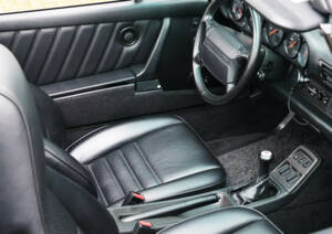 Bild 46/57 von Porsche 911 Carrera 4 (1992)