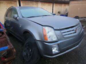 Image 8/15 of Cadillac SRX 4.6 (2006)