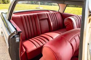 Image 32/86 of Mercedes-Benz 300 SE (1965)