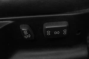Image 20/34 of BMW 750iL (1989)