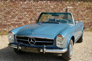 Image 39/50 of Mercedes-Benz 280 SL (1968)