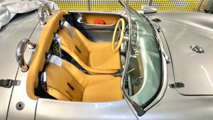Bild 17/21 von Porsche 550 Spyder RS 1500 (1987)