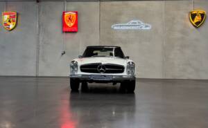 Immagine 2/25 di Mercedes-Benz 280 SL (1968)