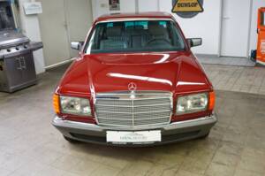 Immagine 5/42 di Mercedes-Benz 500 SEL (1982)