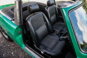 Image 33/38 of Triumph Stag (1977)